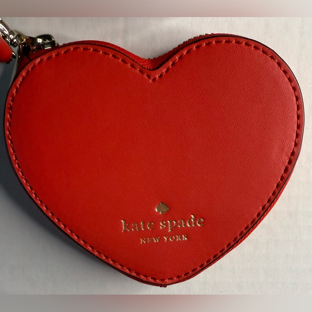 Kate Spade Rainbow Pride Gift Set Shirt Crossbody Bag & Keychain Charm NWT - Picture 14 of 16